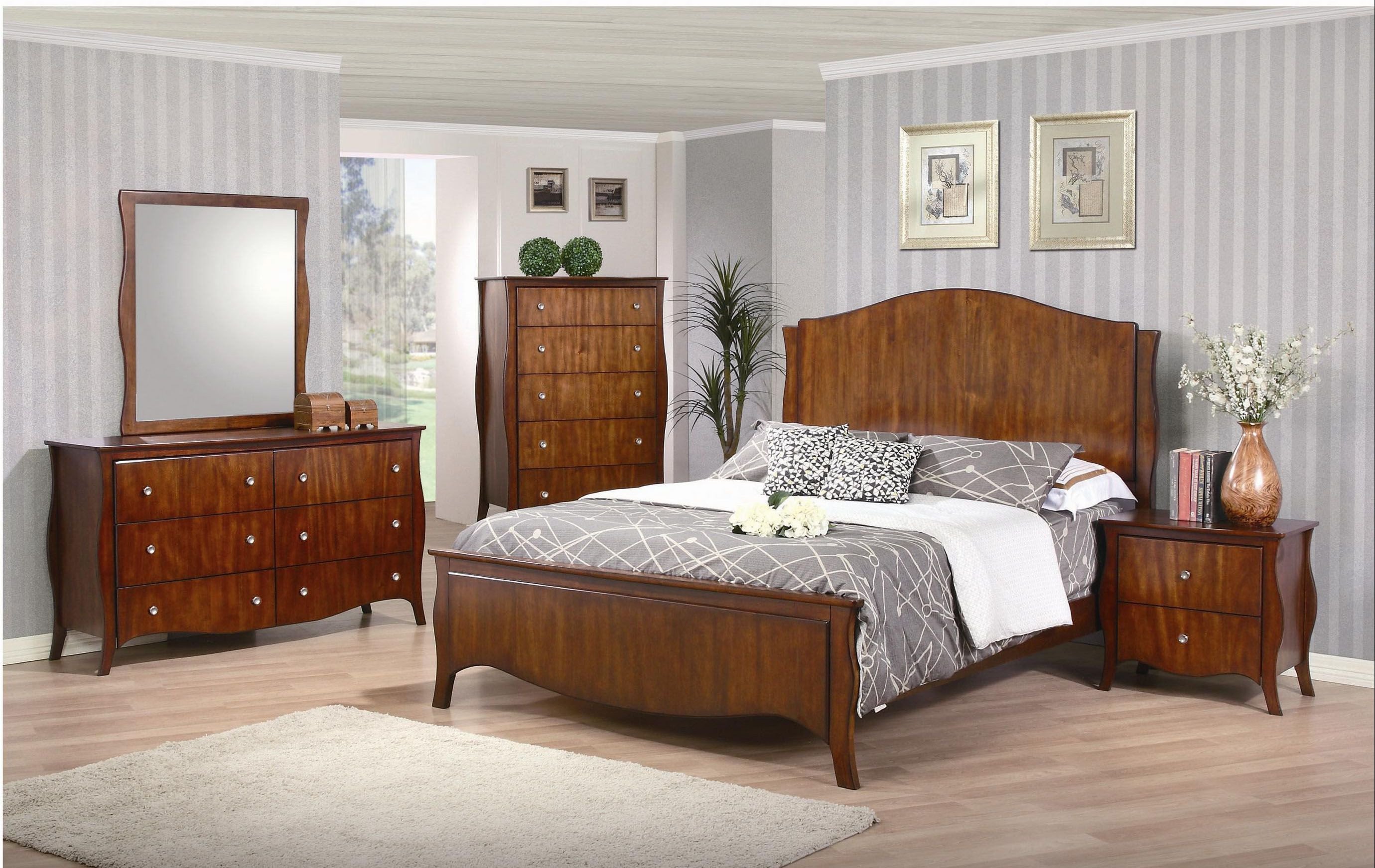 broyhill queen bedroom furniture