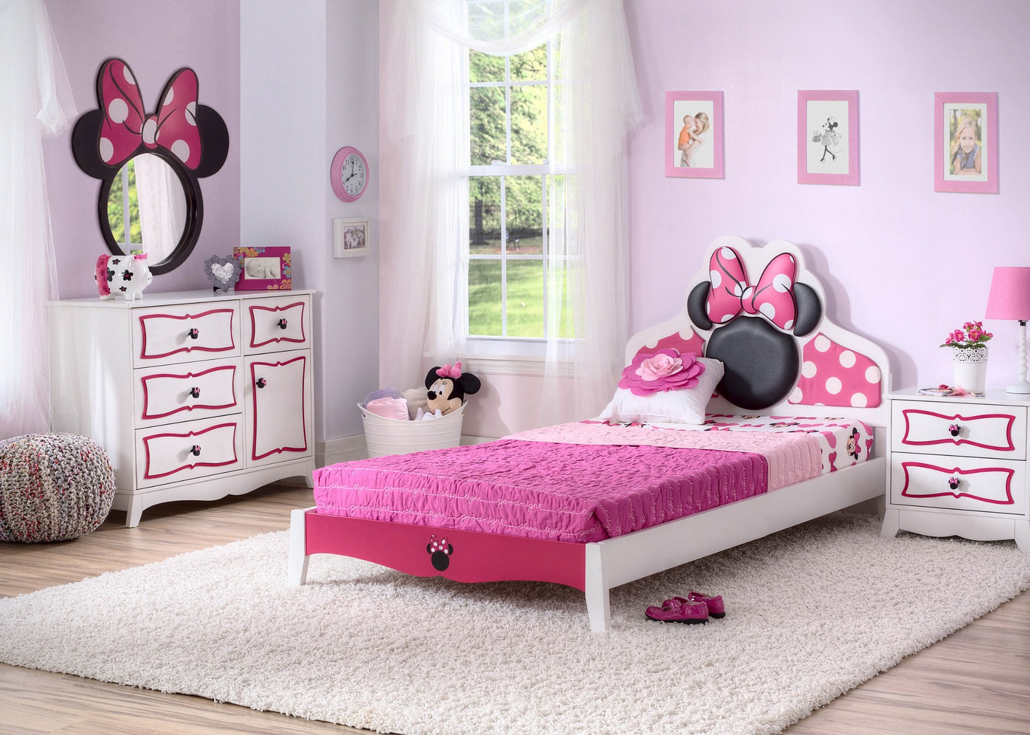 Minnie Mouse Bedroom Furniture Elegant Take A Look at these Awesome Minnie Mouse Bedroom Items