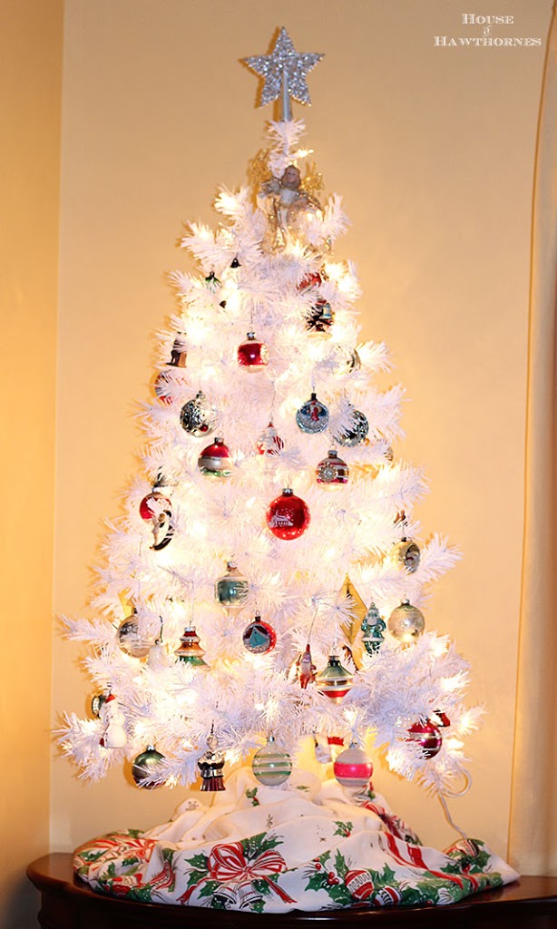 20 Beautiful Christmas White Tree Decorations to Try This Season