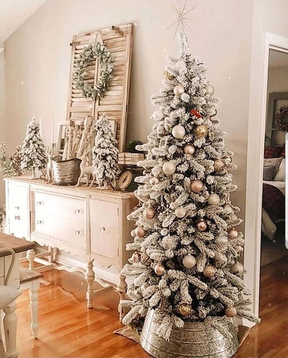 20 Beautiful Christmas White Tree Decorations to Try This Season