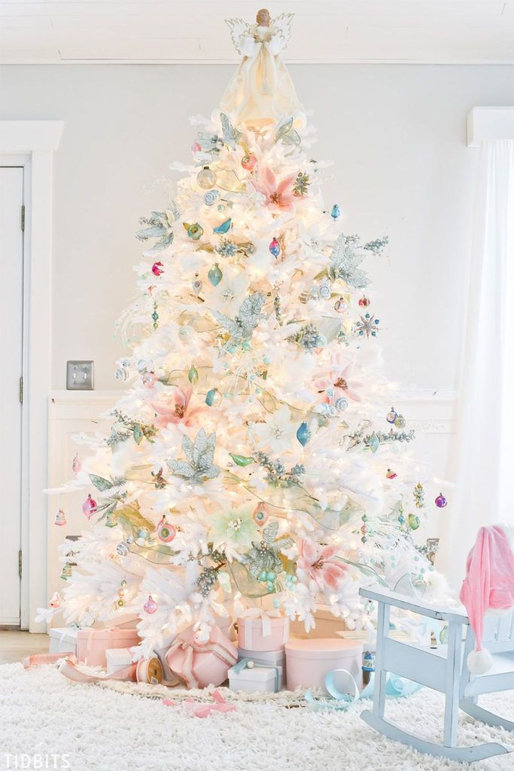 25 Beautiful Christmas White Tree Decorations to Try This Season