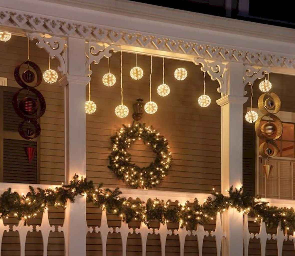 25 Christmas Lights and Decorations Theme Ideas