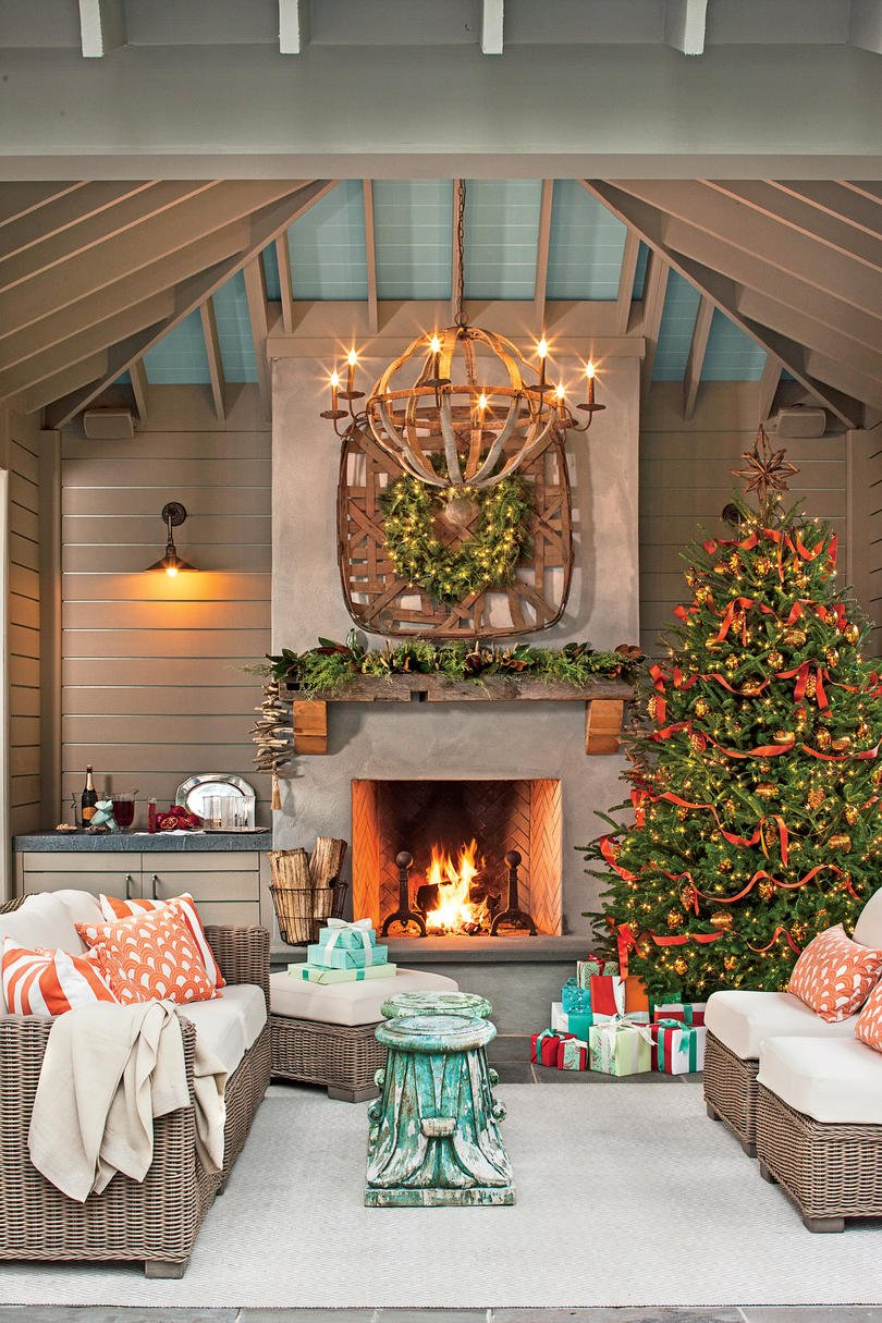 25 Christmas Living Room Design Theme Ideas