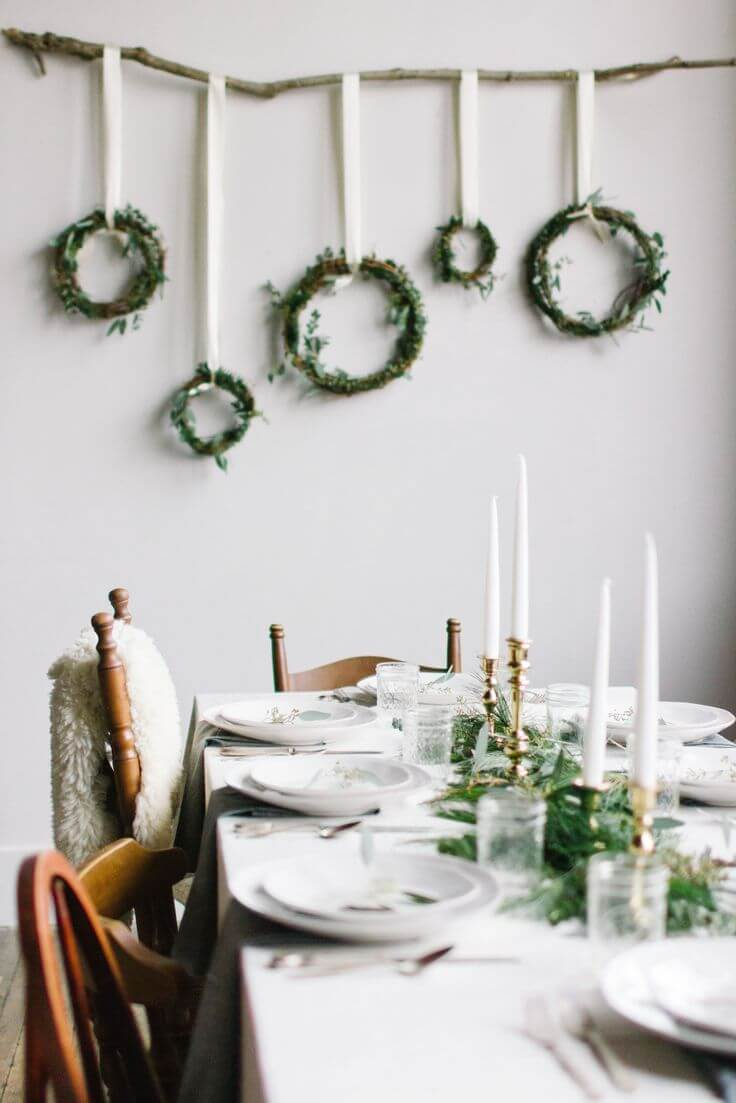 25 Christmas Wall Decor Ideas to Instantly Warm Up Your Home