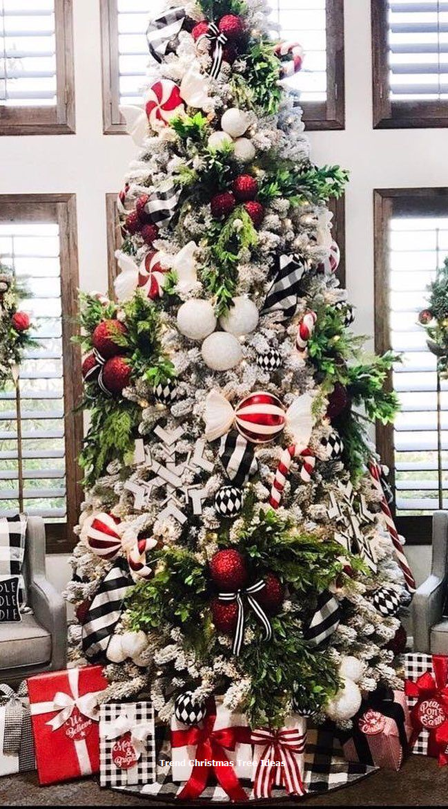 28 Black Christmas Tree Decorations Theme Ideas