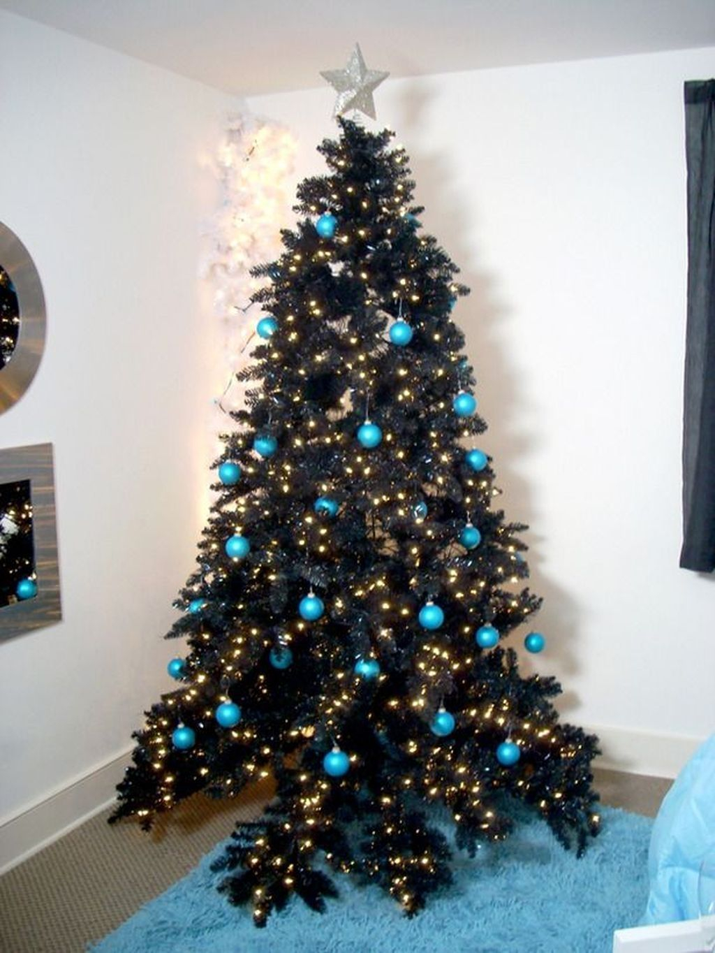 28 Black Christmas Tree Decorations Theme Ideas