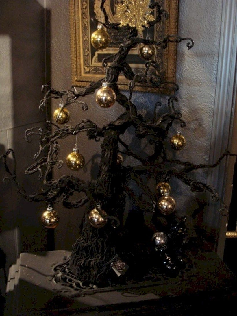 28 Black Christmas Tree Decorations Theme Ideas