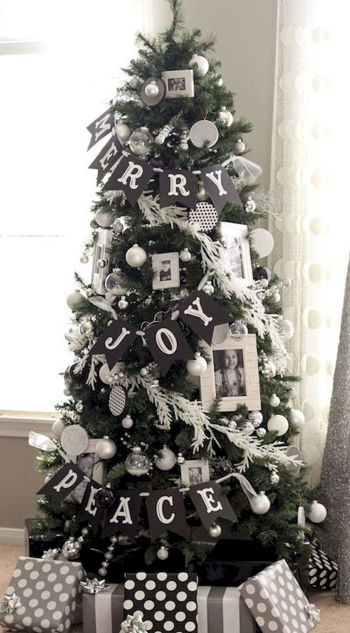 28 Black Christmas Tree Decorations Theme Ideas