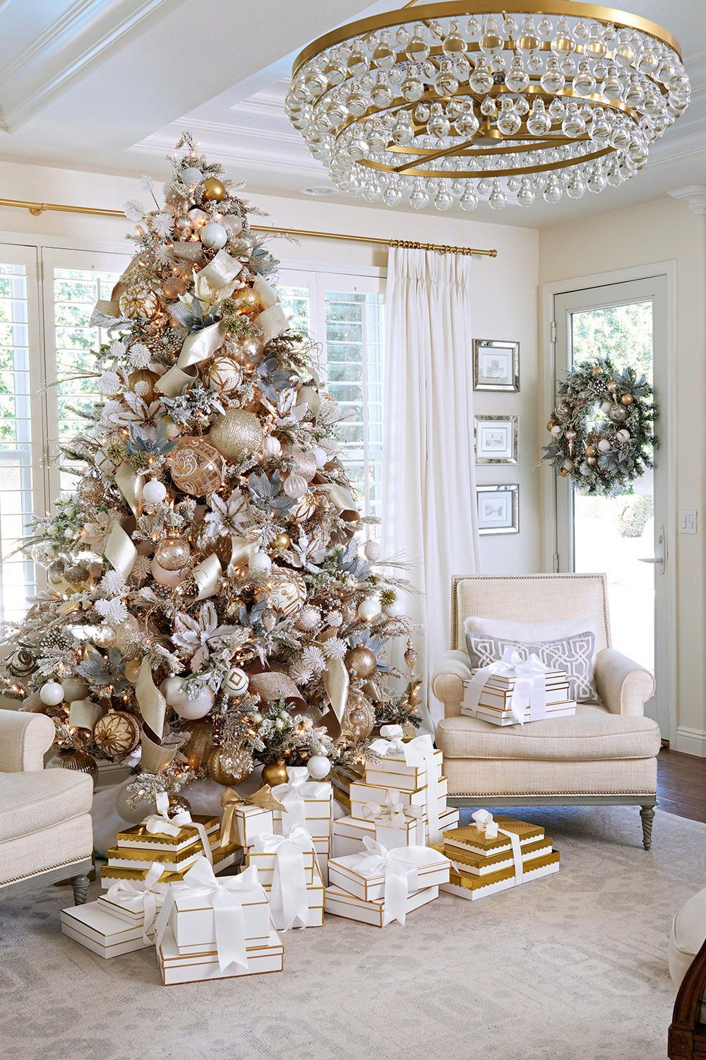 30 Christmas Decor Ideas for Living Room