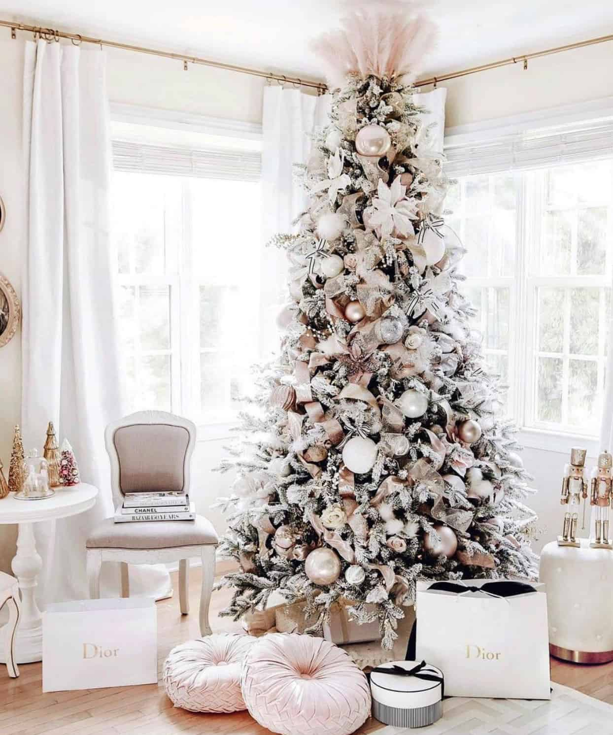 30 Elegant Christmas Tree Decorating Ideas