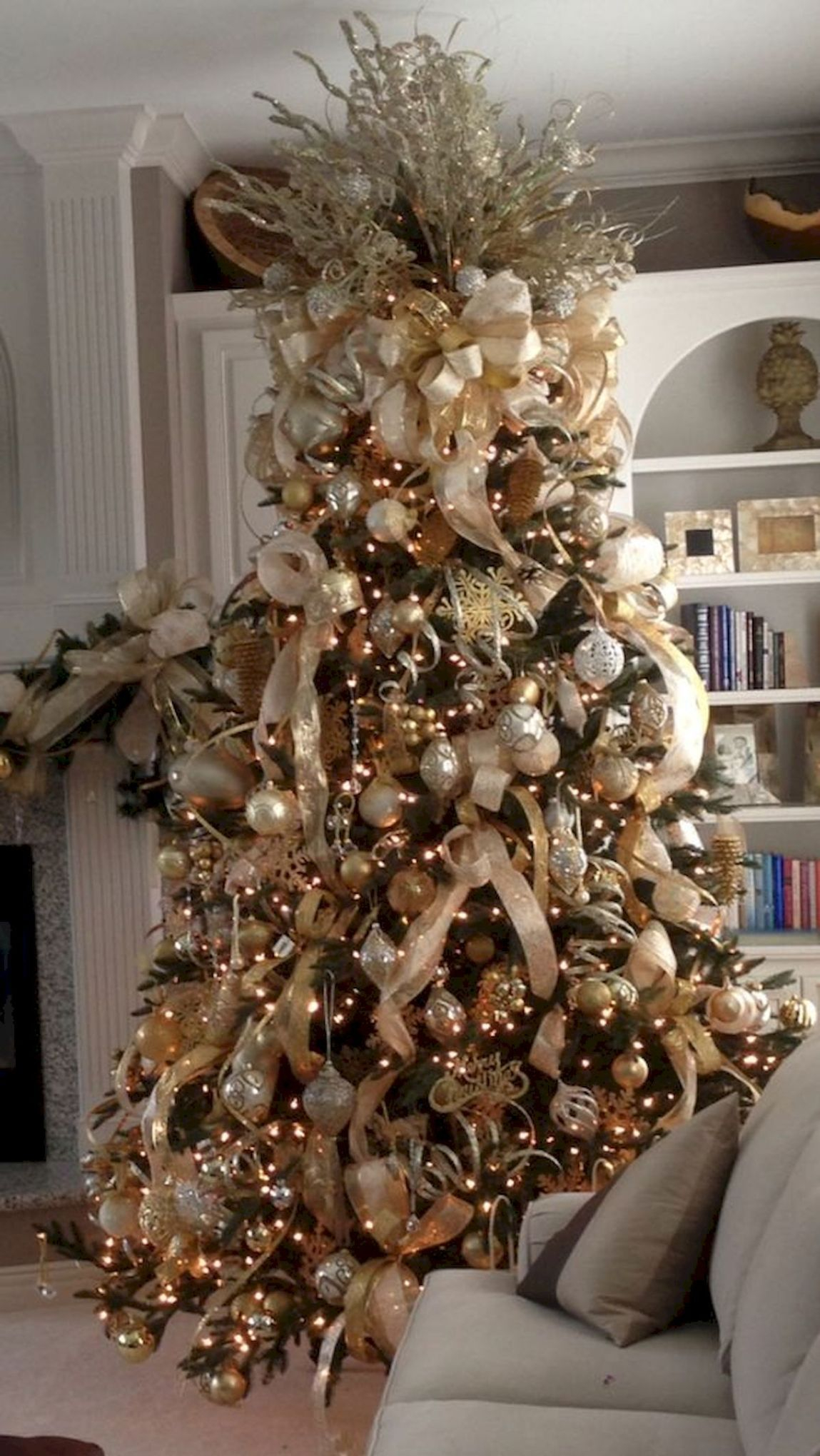 30 Elegant Christmas Tree Decorating Ideas