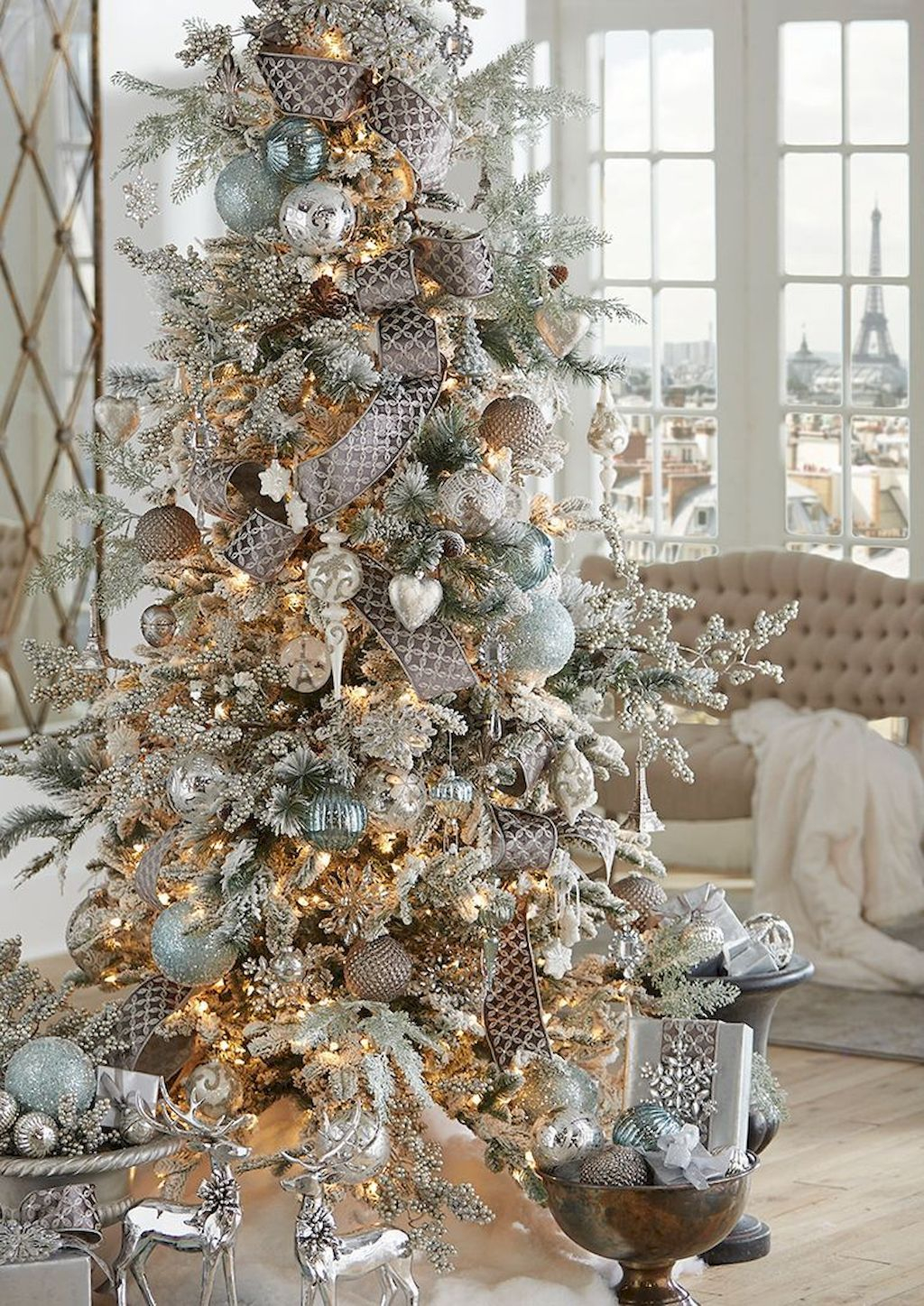 30 Elegant Christmas Tree Decorating Ideas