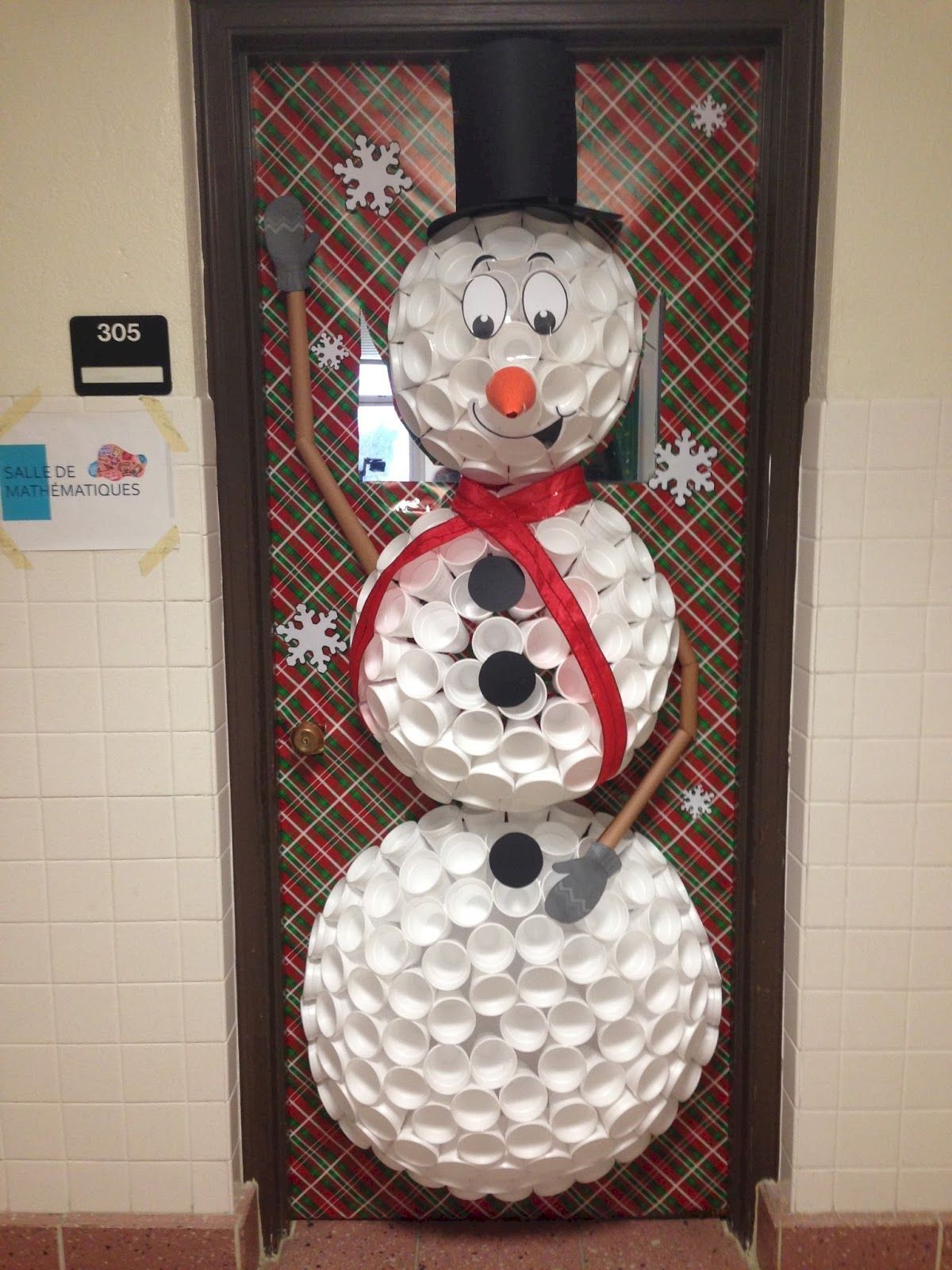 Christmas Door Decorations To Welcome The Holidays