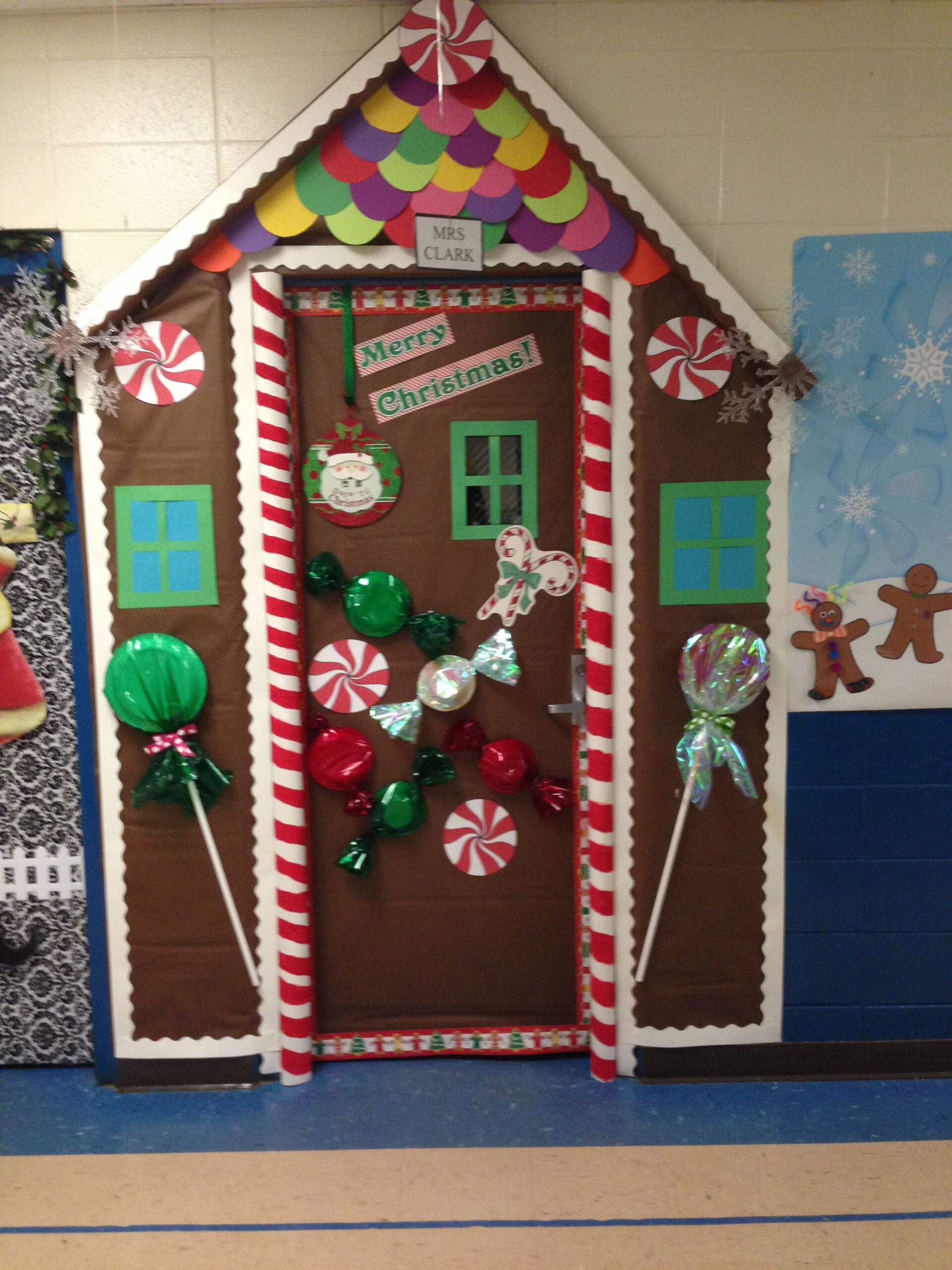 Christmas Door Decorations To Welcome The Holidays