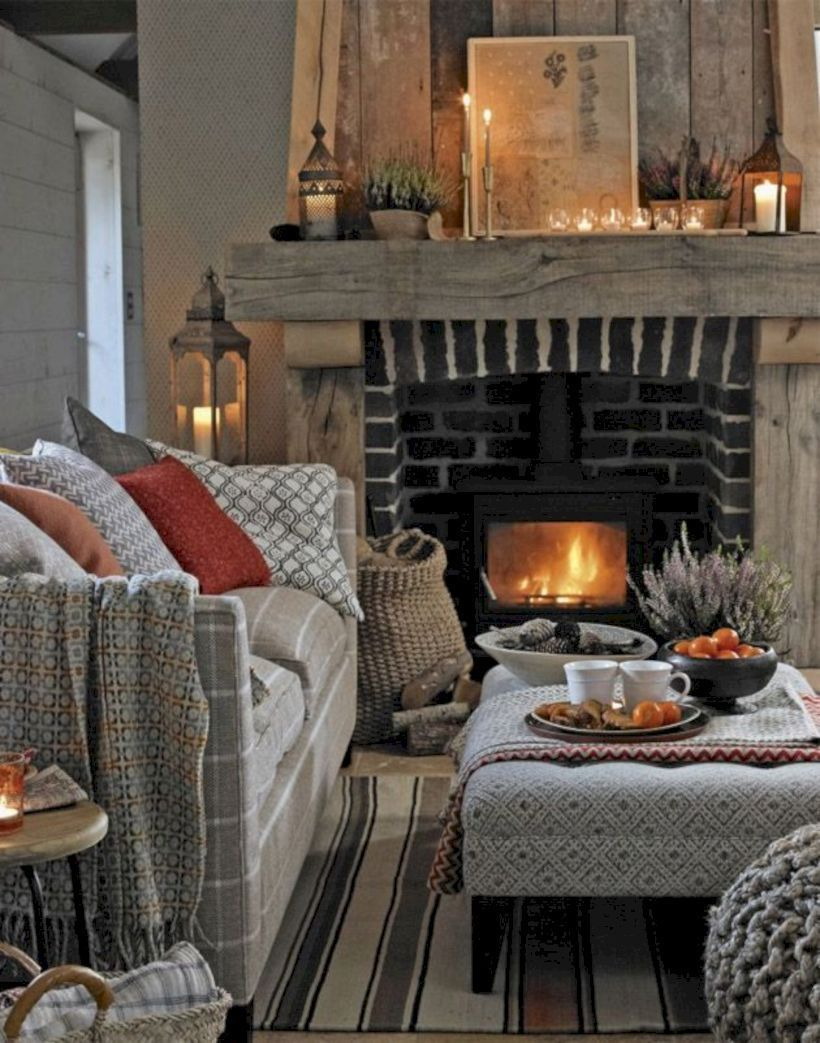 25 Create a Cozy Holiday Retreat with These Christmas Decor Ideas for Your Living Room