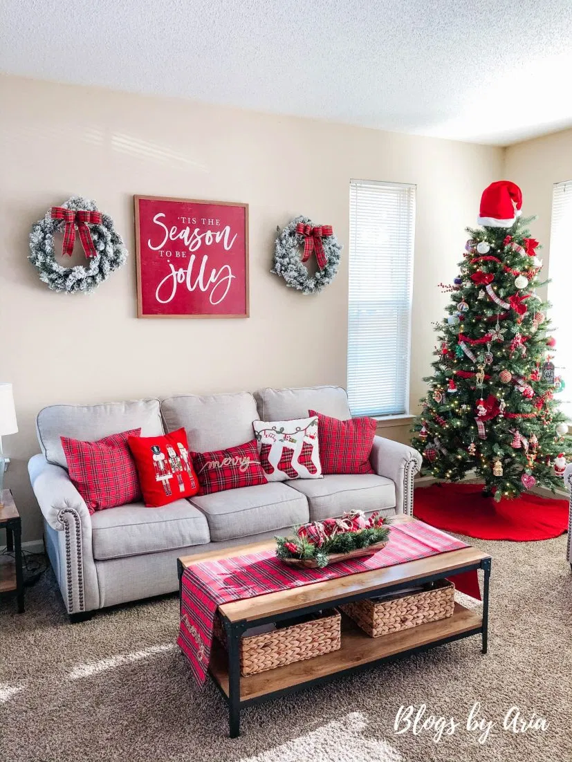 25 Simple Christmas Decorations for the Living Room