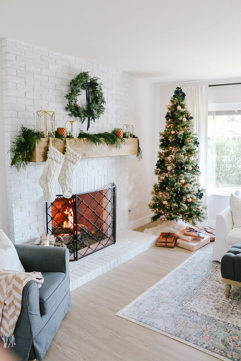 26 Simple Christmas Decorations for the Living Room