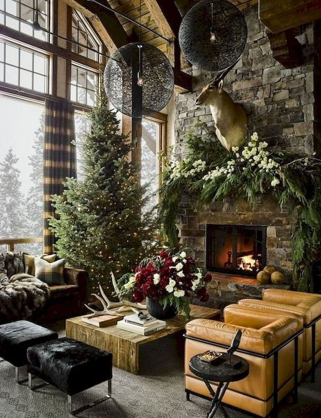 30 Indoor Christmas Decorations for the Living Room