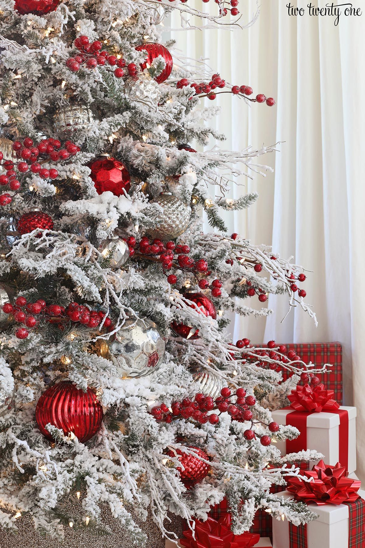 30 Red Christmas Tree Ideas: Make a Bold Holiday Statement