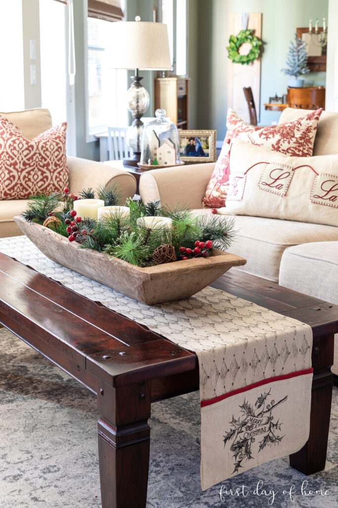 30 Simple Christmas Decorations for the Living Room