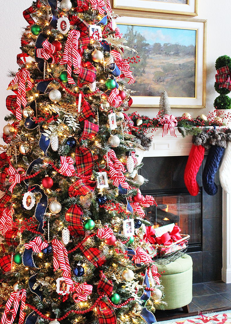 30 Traditional Christmas Tree Decorations Ideas