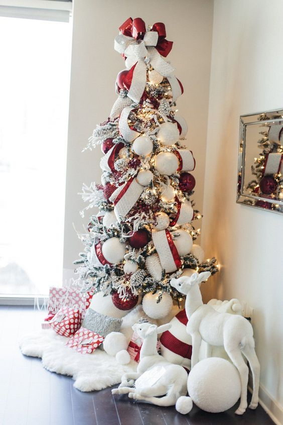 30 White Christmas Tree With Red