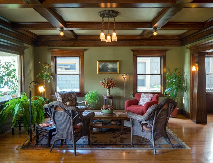 Cozy Traditional Living Room Dark Wood