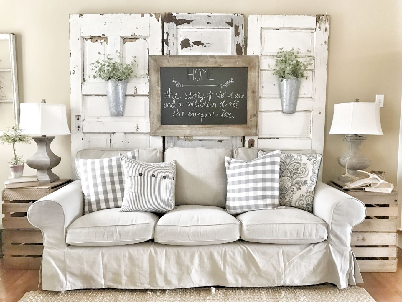 20 Farmhouse Living Room Wall Decor