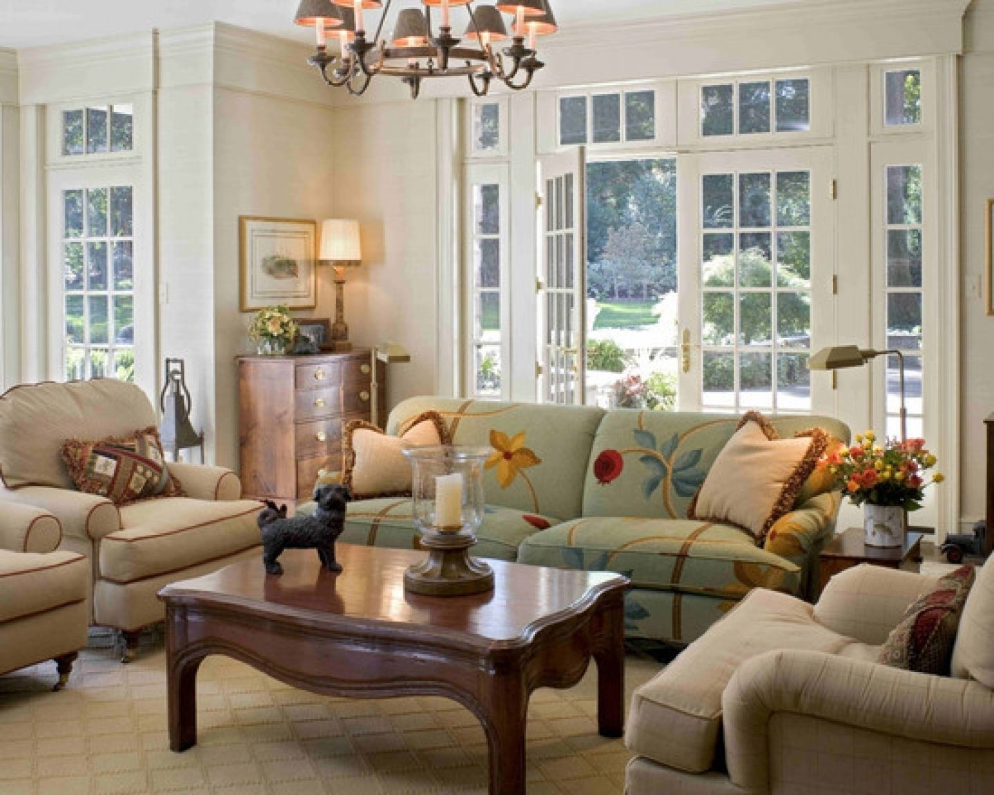 20 Rustic French Country Living Room