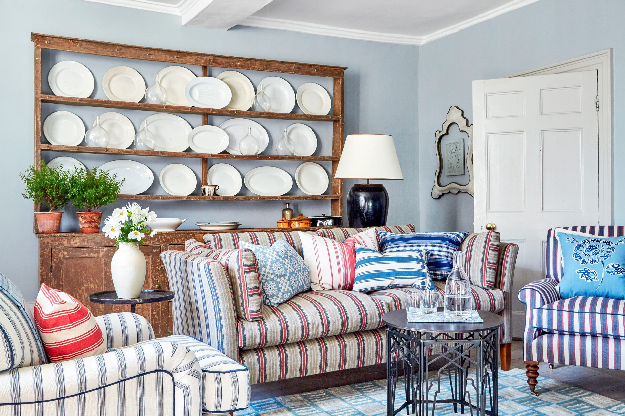 Old English Living Room: Timeless Elegance and Classic Charm