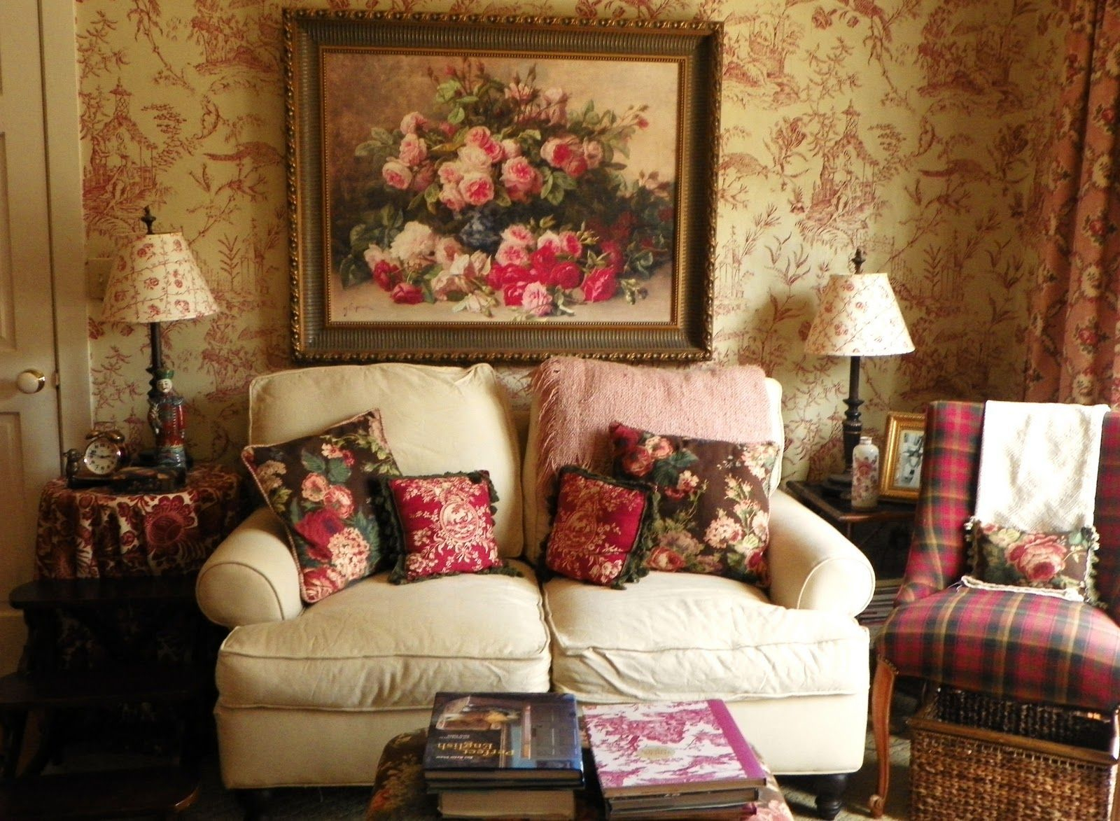 Old English Living Room: Timeless Elegance and Classic Charm